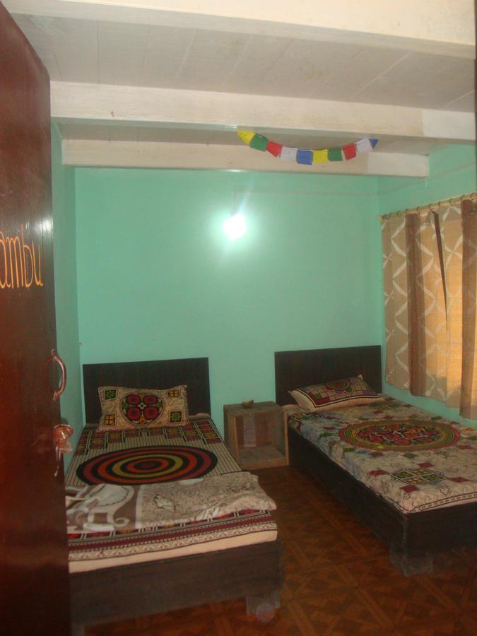 Hostel The Nepali Hive Katmandu Zewnętrze zdjęcie