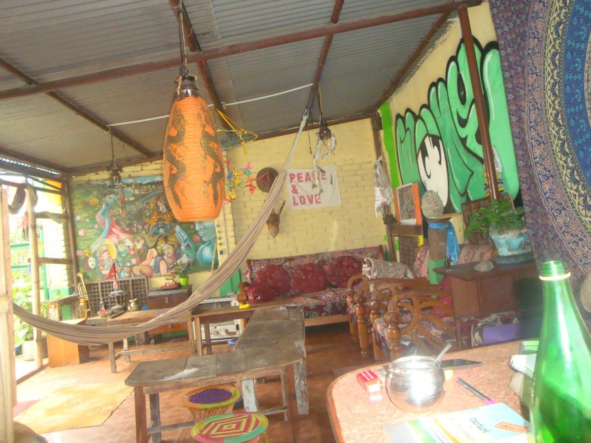 Hostel The Nepali Hive Katmandu Zewnętrze zdjęcie