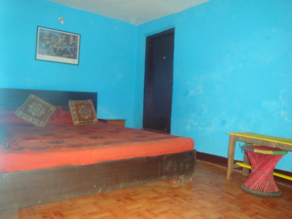 Hostel The Nepali Hive Katmandu Zewnętrze zdjęcie