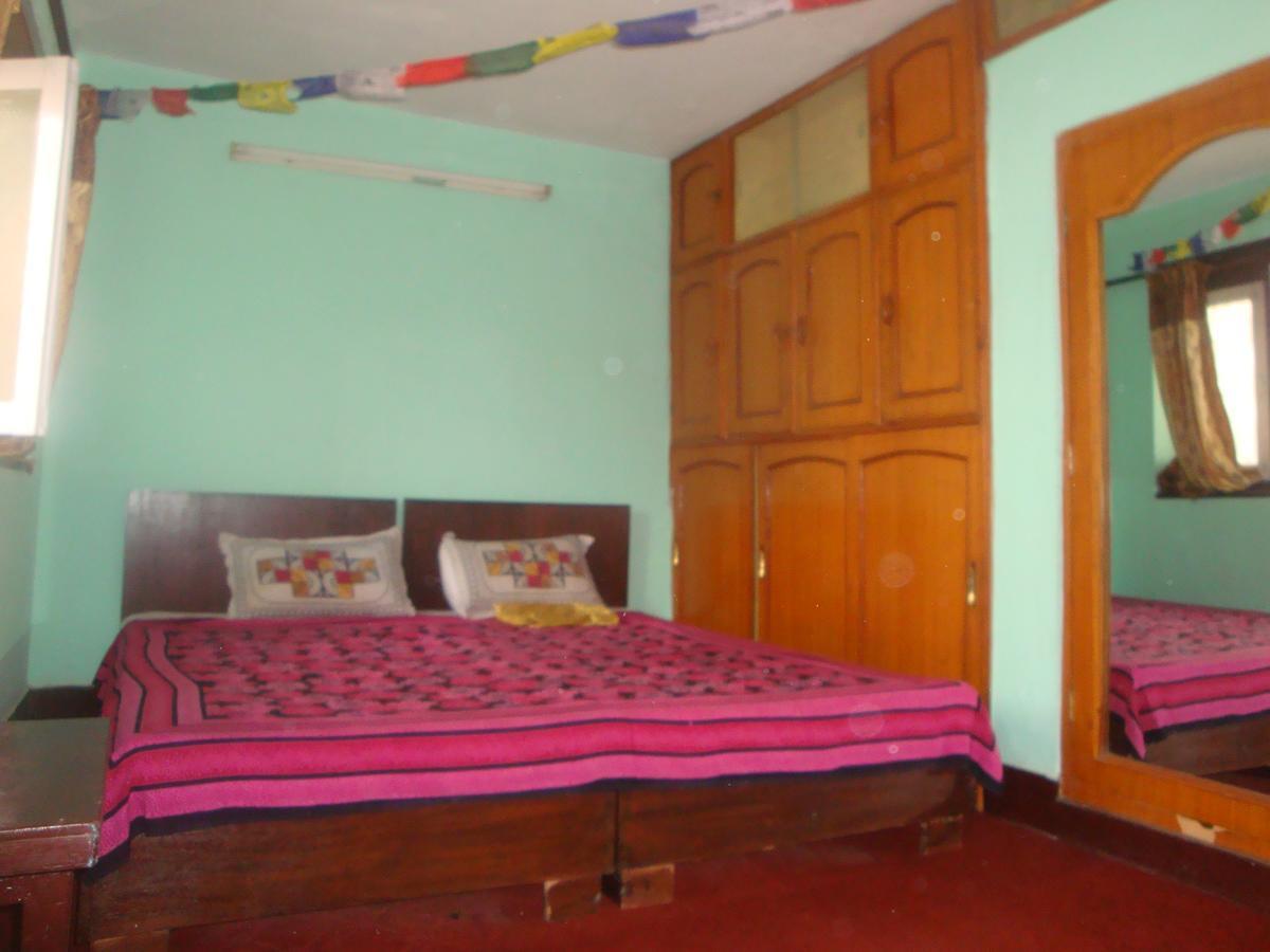 Hostel The Nepali Hive Katmandu Zewnętrze zdjęcie