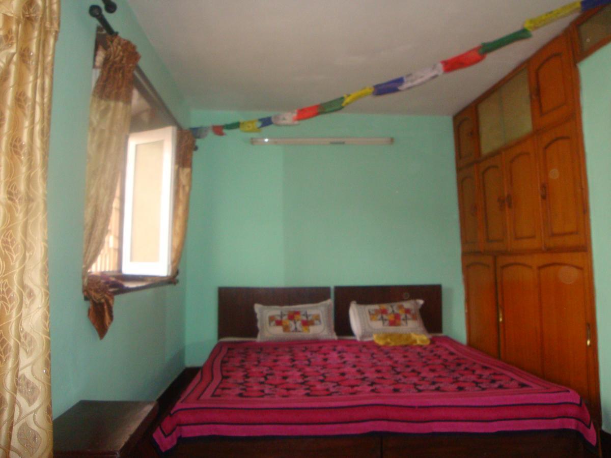 Hostel The Nepali Hive Katmandu Zewnętrze zdjęcie